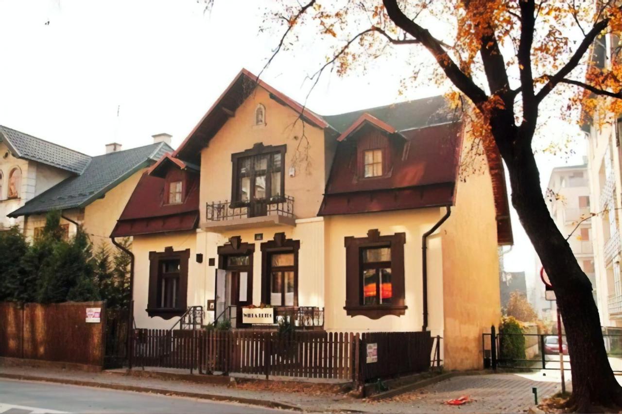 Willa Retro Hostel Krasków Eksteriør bilde
